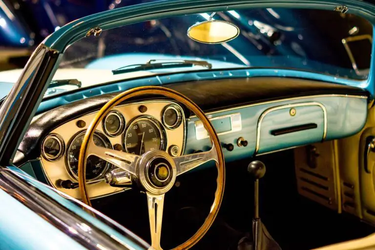 How are Antique Cars Valued?