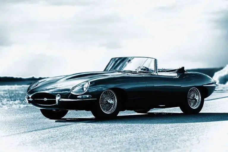 Watch This Jaguar Type-E Come Back to Life