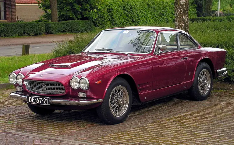 The Maserati Sebring: A Classy 2-Door Coupé