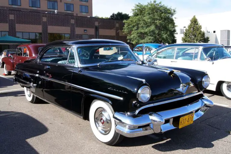 The 1954 Lincoln Capri: Classic Elegance